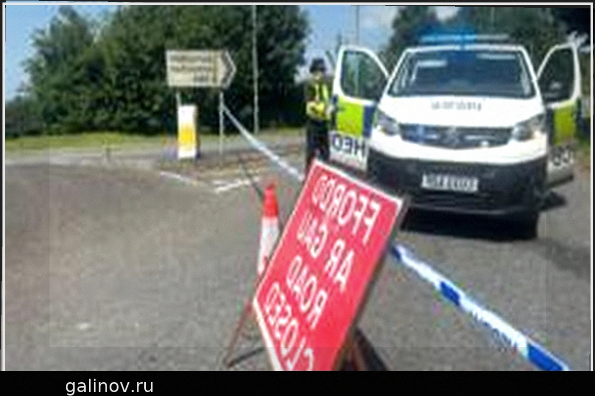 Major incident declared after bus crash near roundabout in Wales