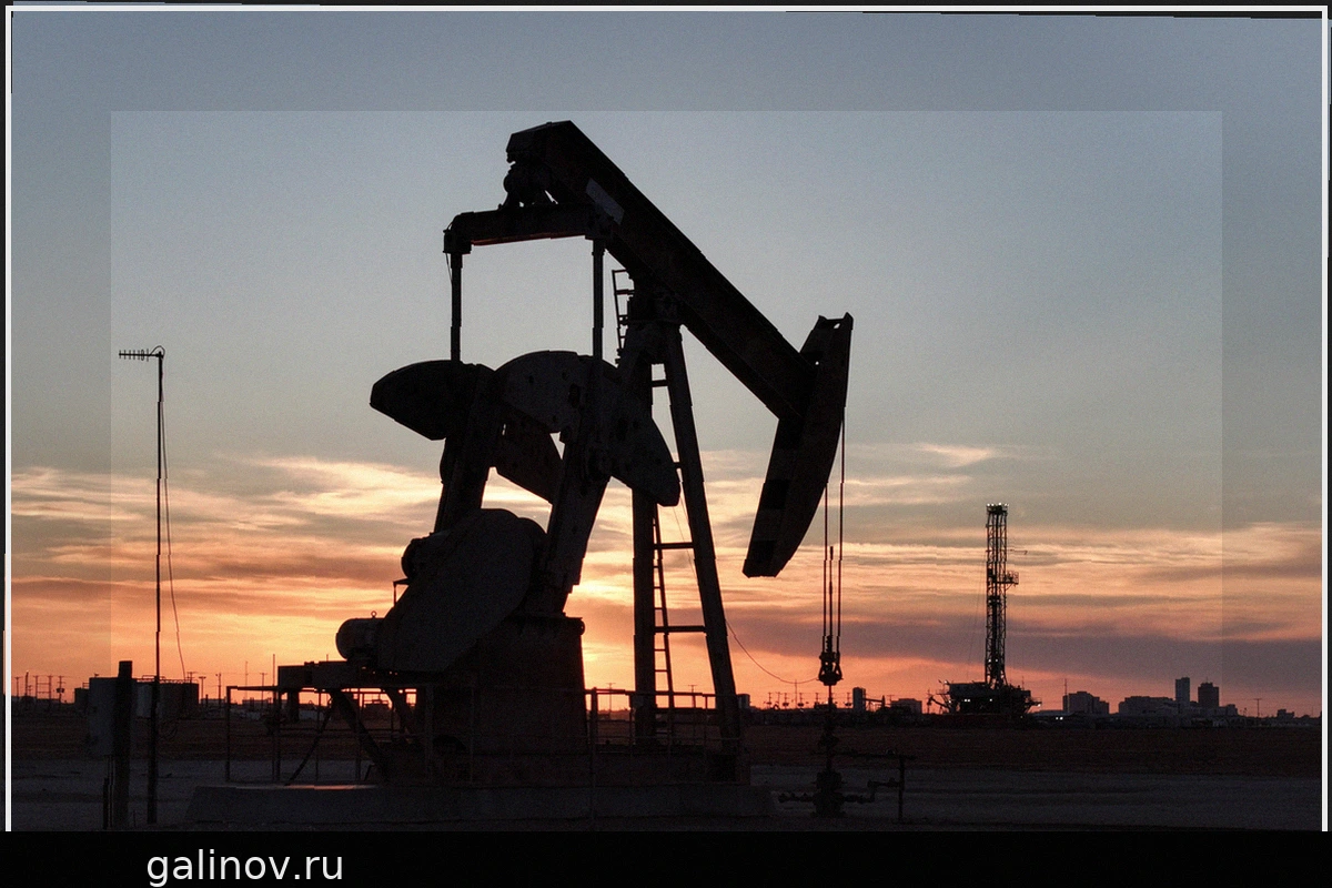 Падение цен на нефть назвали эмоциональным